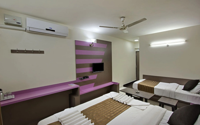 Mannars Residency