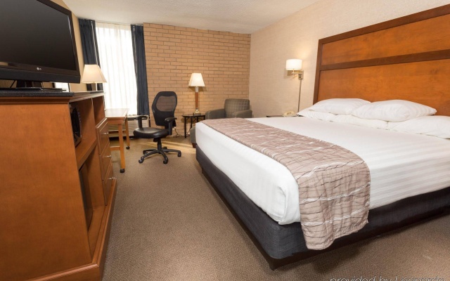 Drury Inn & Suites Champaign