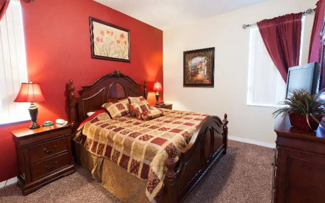 Disney Area Executive Plus Homes