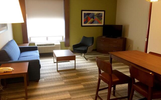 Holiday Inn Express & Suites Houston - Memorial Park Area by IHG