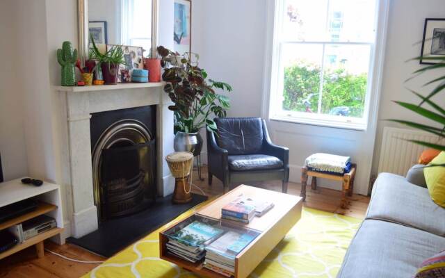 2 Bedroom Home in Stoke Newington