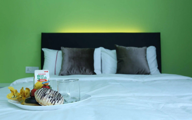 J Hotel