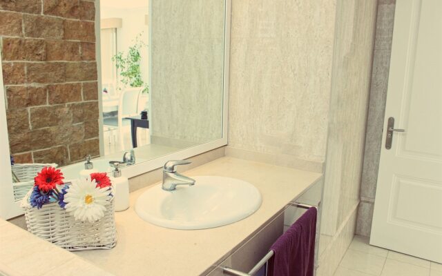 Luxury 5 star villa with amazing sea view and heated pool