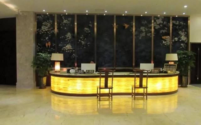 Liwan Holiday Hotel