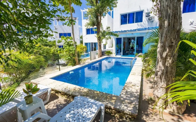 New Stylish 3BR Villa With Private Pool Terrace