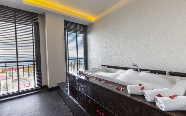 Nehir Otel