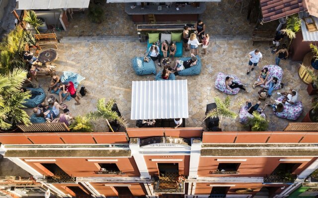 La Brisa Loca Hostel
