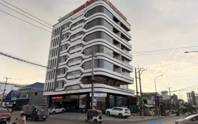 The Sky Plus Hotel