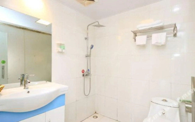 Shenzhen Huashang Hotel (Hongling Subway Station KKmall)