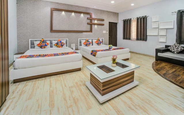 FabHotel Bee Town – Guest Rooms – Indore