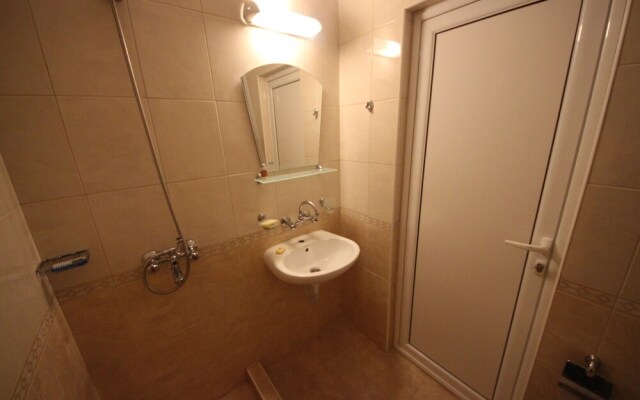 Gerber 4 Residence by Menada