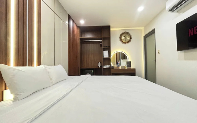 Golden Lunar – Guest Rooms – Ho Chi Minh City