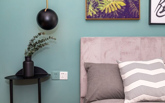 Locals Boutique Apartment Lujiang No.2