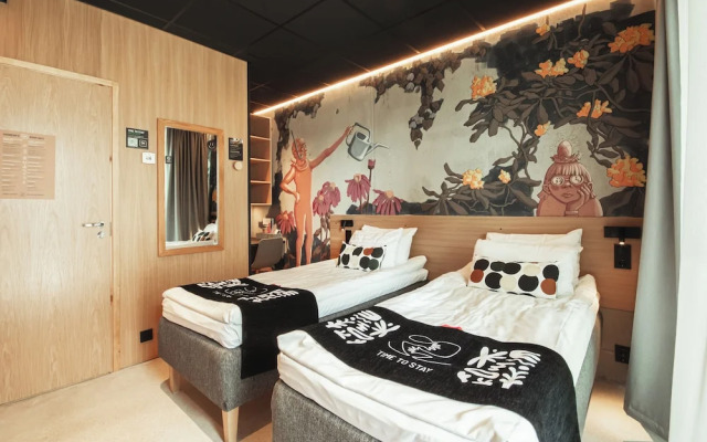 Time Hotel