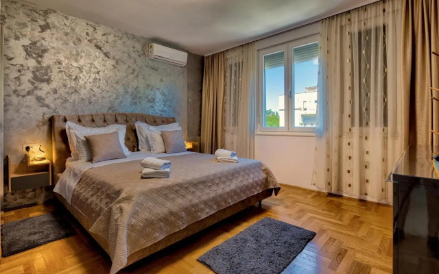 NEW! Luxury Apartment Dona