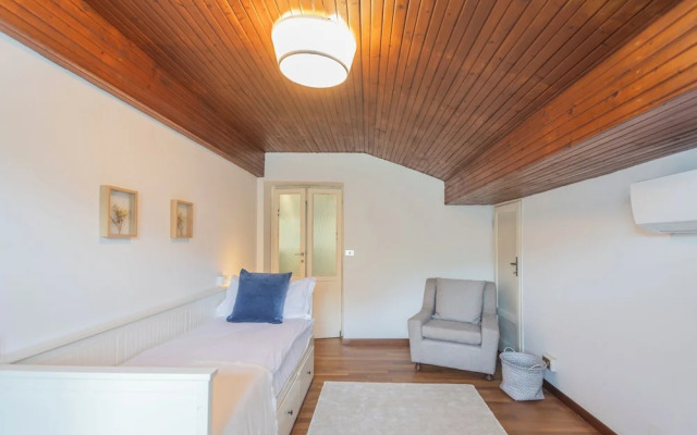 Villa Chiara Moltrasio With Private Garden by Rent all Como