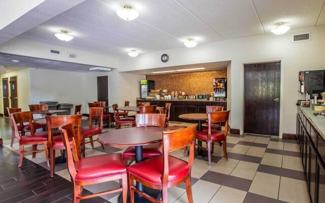 Quality Inn Airport - Southeast