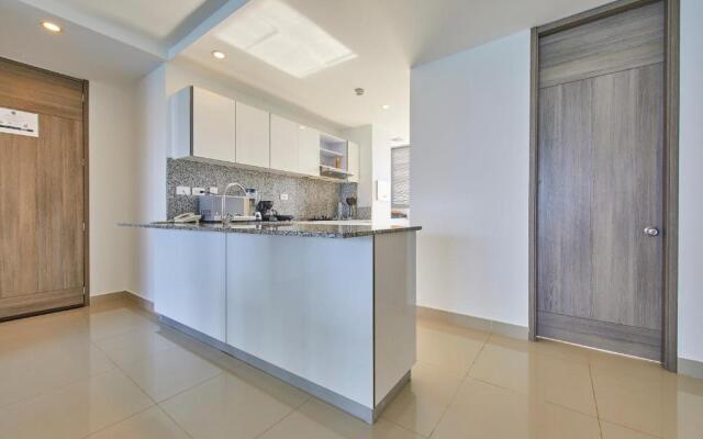 Beachfront Paradise With Outstanding Sunset Views