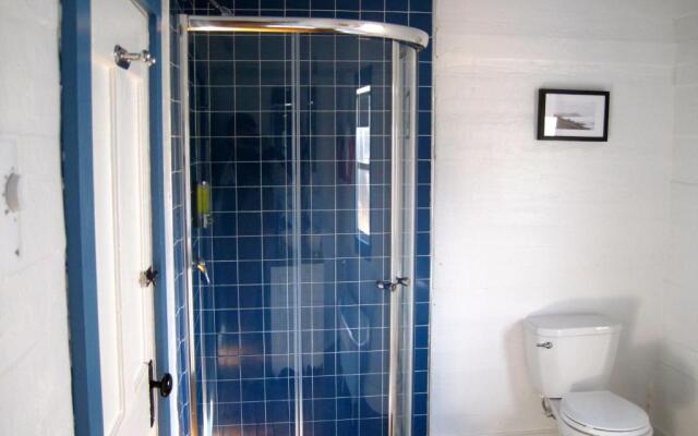 The Old Salt Box Co. - Aunt Glady's