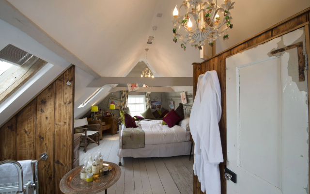 The Five Bells Inn