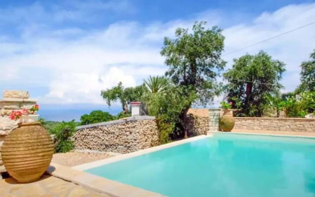 Villa Hara in Paxi With 2 Bedrooms and 2 Bathrooms