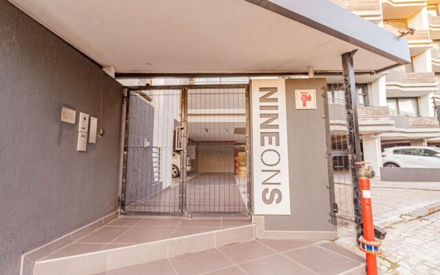 Modern Sea Point Apartment With Rooftop Deck 9 on S