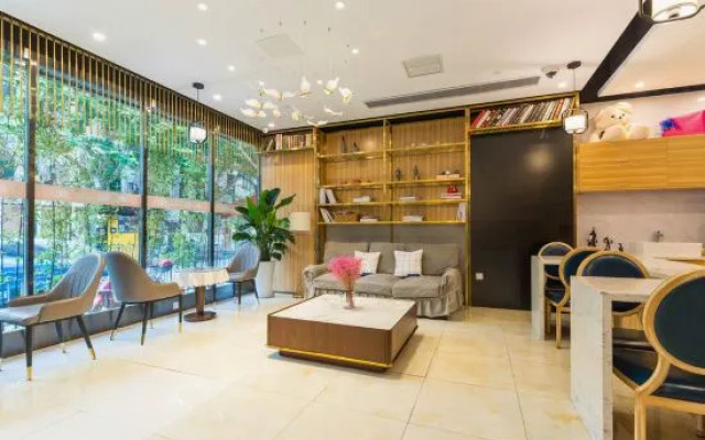 Longchen Holiday Inn (Shanghai Ruijin Hospital Yongjia Road Branch)
