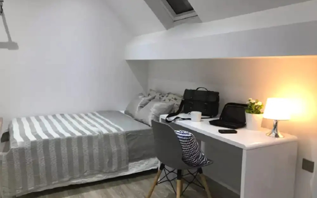 Compton House Serviced Accommodation