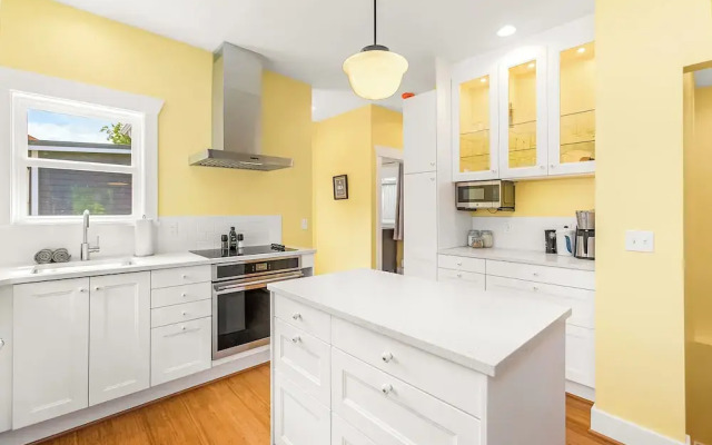 Phinney's Newest Family House with BBQ