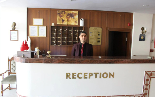 Hotel Ave Maria