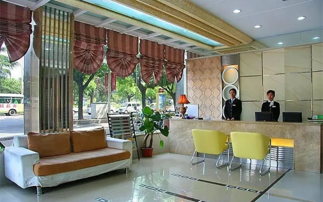 Roman Holiday Business Hotel