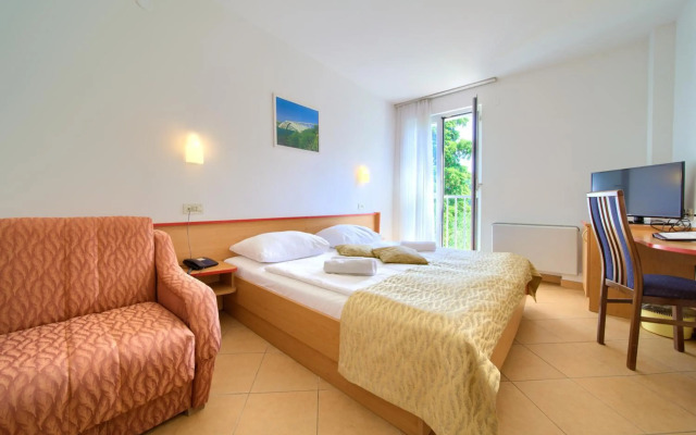 Villa Lovorka - Hotel Resort Drazica