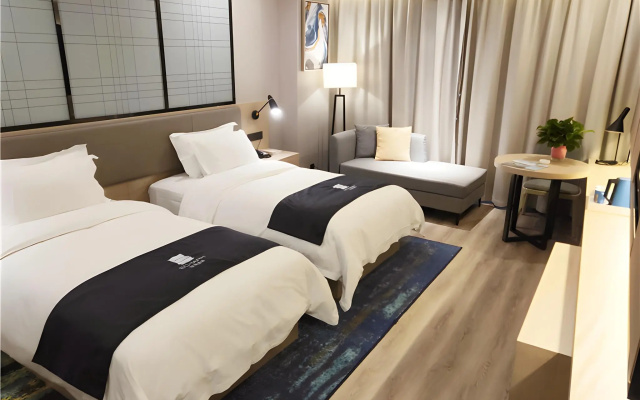 Echarm Hotel Yingshang Wuzhou Wanhui Square – Guest Rooms – Fuyang