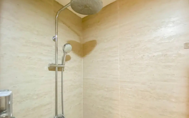 Good And Homey 1Br At Gold Coast Apartment