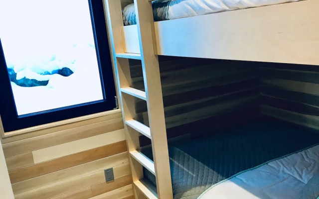 Fraternité-sur-Lac by Location ADP