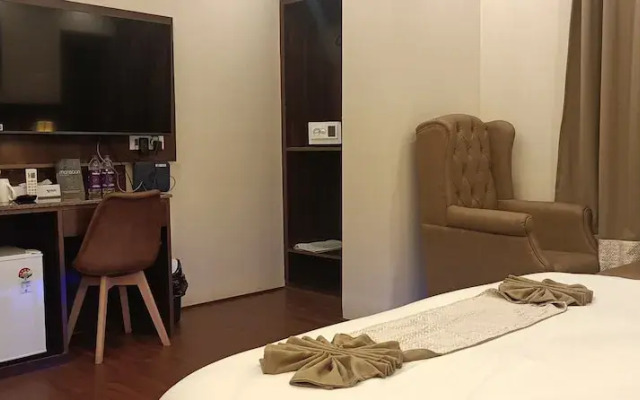 Xcelsior Hotel And Spa By Roh