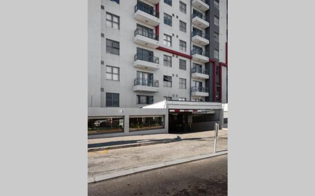 The Paragon KAHLÚA Modern Open Plan Centrally Located