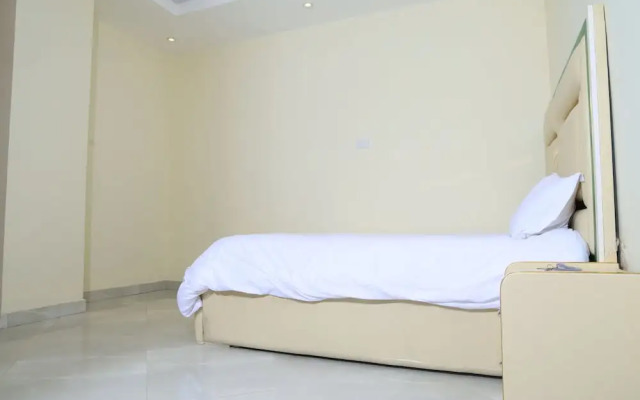 PrimeNest - 3 bedroom Apartment