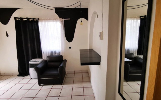 Vela Lounge & Hostel PV