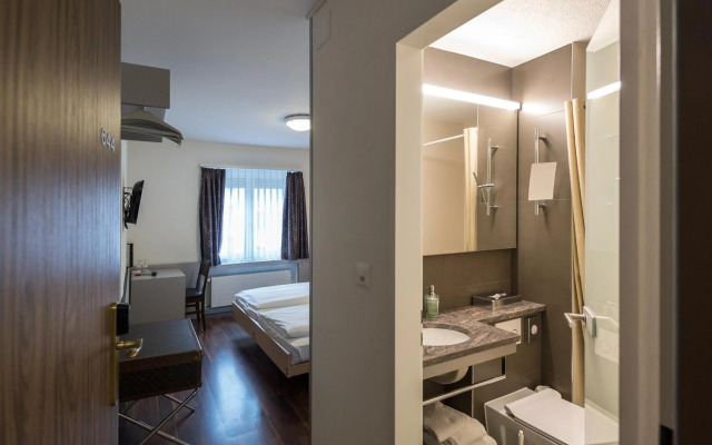 Alexander Guesthouse
