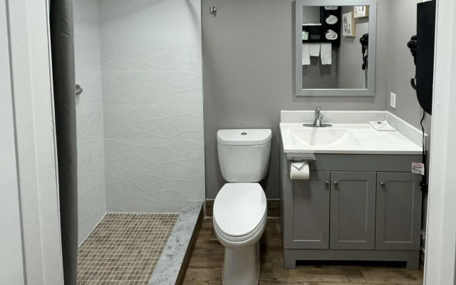 Inn & Suites Of Englewood