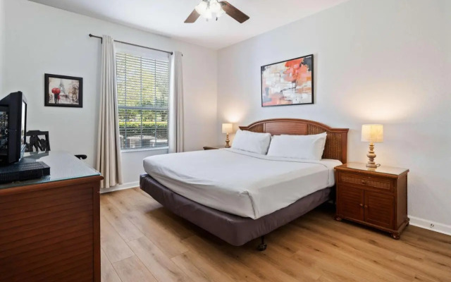 Renovated Condo by Convention Center & I-drive