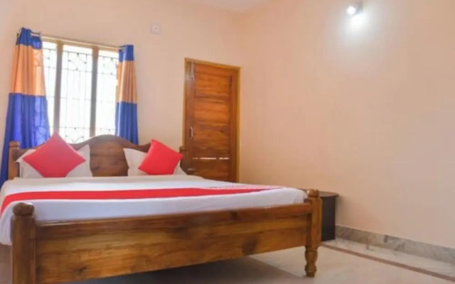 Goroomgo Caroline Homestay Bhubaneswar
