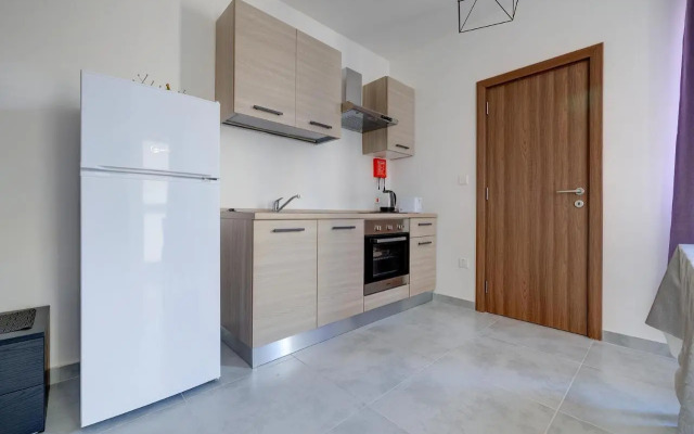 Cosy 1BR Studio Central Location