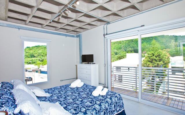 FL002 2 Bedroom Apartment By Senstay