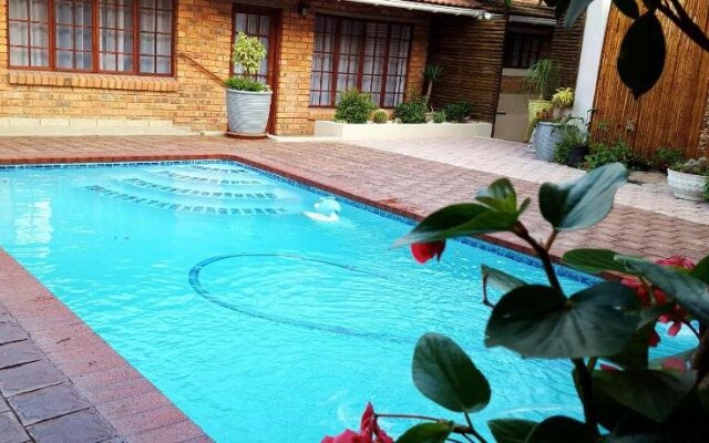 Pompano Guesthouse