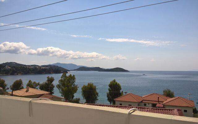 Amaranthos Skiathos View