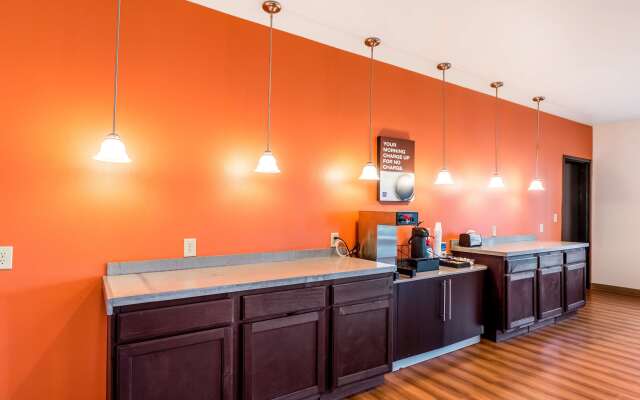 Motel 6 Jourdanton, TX