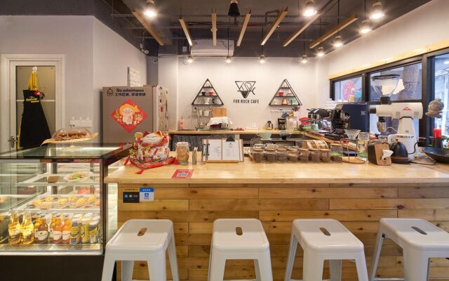 Kaiserdom Hotel China Plaza