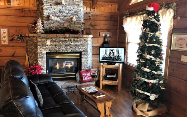 Twin Hearts - Studio Cabin